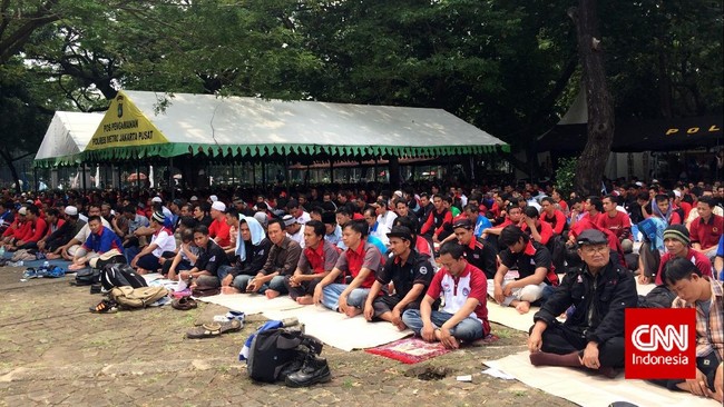Pimpinan DPR dan MPR yang rencananya hadir dalam perayaan adalah, Fadli Zon, Zulkifli Hasan dan Hidayat Nur Wahid. 