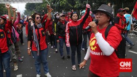 Semangat Kaum Buruh LGBT Mewarnai May Day