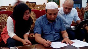 Istirahat di Rumah, Novel Tonton Tarung Mayweather-Pacquiao