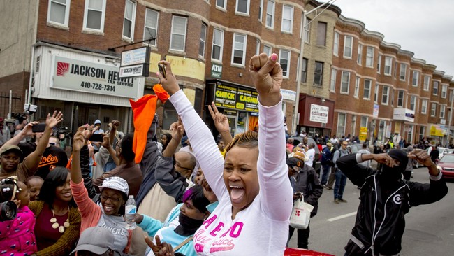 Freddy Gray tewas di tangan polisi kota Baltimore, memicu protes yang berakhir rusuh awal pekan ini.