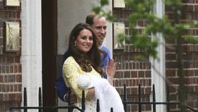 Tampilan Cantik Kate Middleton Pascamelahirkan Tuai Kritikan