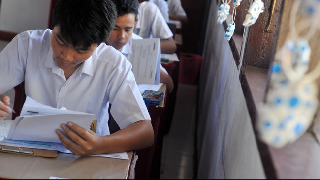 Ketua BSNP menyatakan ujian nasional untuk tingkat SMP/sederajat 2018 tak ada perbaikan karena tak menentukan kelulusan dan tetap bisa mendaftar ke SMA.