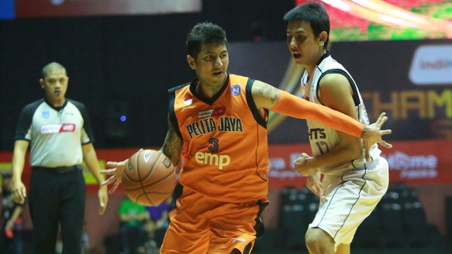 Dimaz Muharri dan CLS Knights terlibat kisruh hingga berujung ke Pengadilan. Berikut kronologi kasus tersebut.