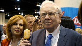 img-title Warren Buffett Batal Investasi Rp42 Triliun di Uber