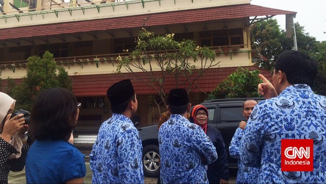 Pemprov DKI Jkaarta akan mengganti bahan utama konstruksi bangunan dari kayu menjadi baja ringan untuk mencegah kebakaran gedung di masa mendatang.