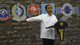 Jokowi: Selamat Dharmasanti Waisak