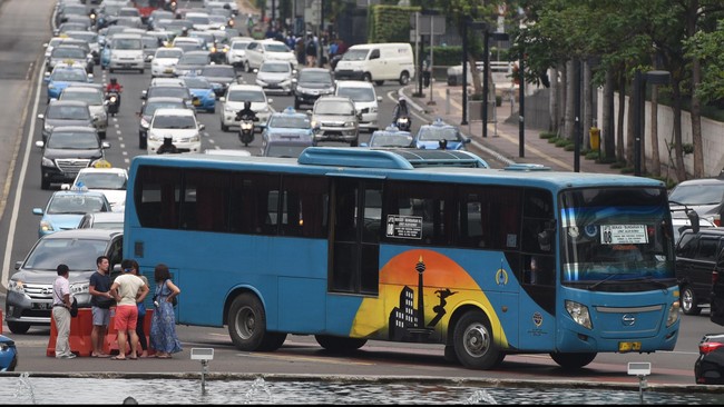 Gubernur DKI Jakarta Basuki Tjahaja Purnama (Ahok) merasa dipermainkan oleh bus Angkatan Perbatasan Terpadu Busway (APTB).