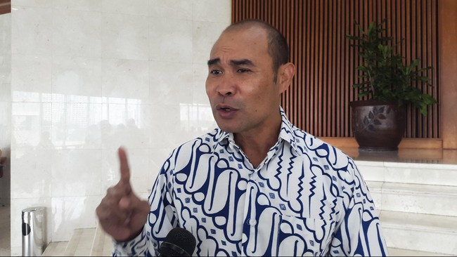 Viktor Laiskodat adalah anggota dewan yang hak bicaranya dilindungi UU MD3. Jadi klarifikasi awal diusulkan di MKD DPR.