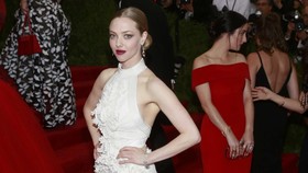 Amanda Seyfried 'Terpaksa' Mabuk demi Enyahkan Grogi