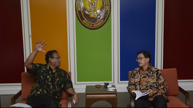 KPA mencatat telah terjadi 472 konflik agraria dengan luasan mencapai 2.860.977 hektare sepanjang 2014. Konflik tersebut melibatkan 105.887 KK.