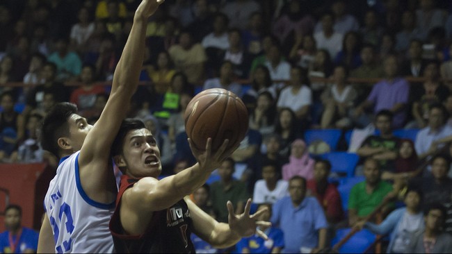 IBL tengah menggodok aturan naturalisasi pemain. Ada tim yang setuju dengan aturan dua pemain per tim, ada pula tim yang ingin satu pemain saja.