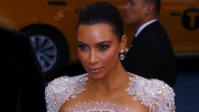 Para Wanita 'Pengincar' Takhta Kim Kardashian