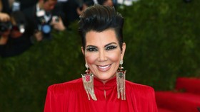 Kris Jenner Beli Properti Rp136 M di Seberang Rumah Kim K