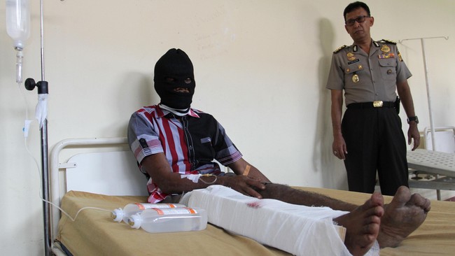 Kepolisian Daerah Aceh berhasil melumpuhkan satu orang pembunuh dua intelijen Kodim 0103 Aceh Utara. Kontak senjata sempat mewarnai pelumpuhan tersangka.