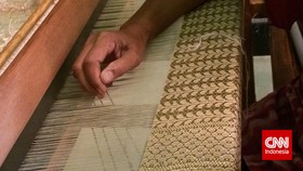 Kisah Punah Tenun Gorontalo di Tengah Riuh Rendah Dunia Mode
