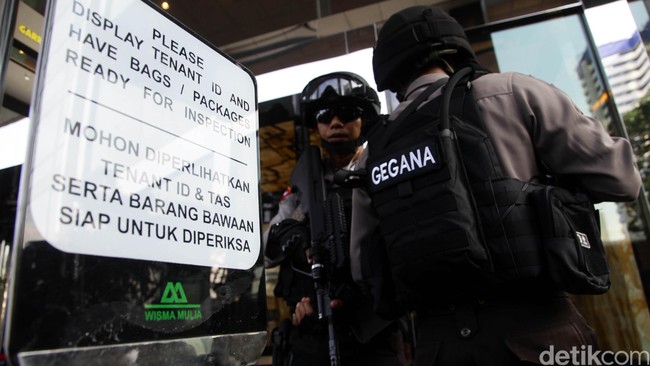 Sekjen Kemenkeu diperiksa selaku Komisaris Utama TPPI. Sudah tiga kali ia diperiksa sebagai saksi dalam kasus ini oleh penyidik Bareskrim Polri.