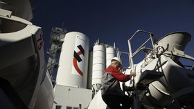 BUMN Semen Akuisisi 80 Persen Saham Holcim Indonesia Rp14 T