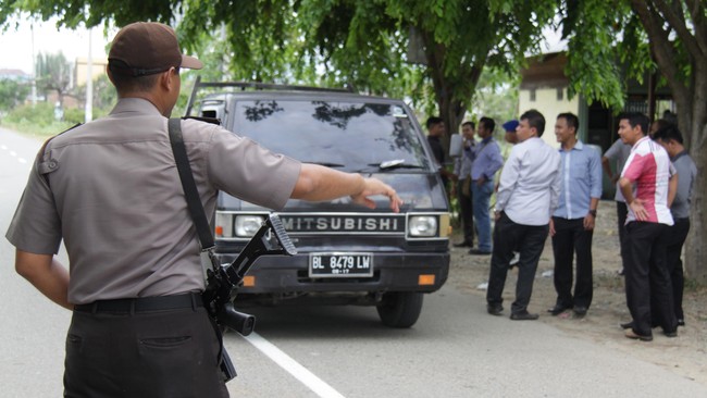 Ditlantas Polda Metro Jaya sudah mengantongi identitas pengemudi mobil Xenia yang menerobos operasi zebra di Tangerang. Polisi lalu memburu pengemudi dimaksud.