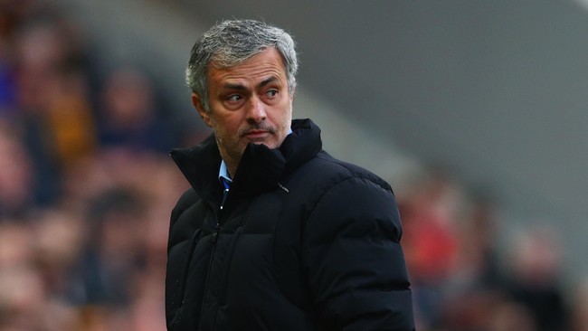 Jose Mourinho tidak ragu untuk merekrut Radamel Falcao setelah mendengar pendapat dari dua pemain belakangnya, John Terry dan Gary Cahill.
