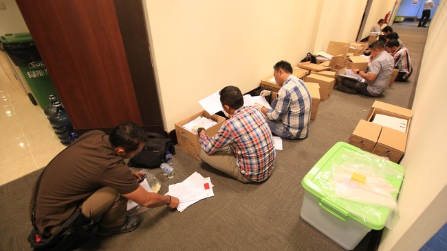 Meski siap limpah, namun ternyata polisi belum terima laporan kerugian negara dari Badan Pemeriksa Keuangan (BPK) atas kasus korupsi kondensat.