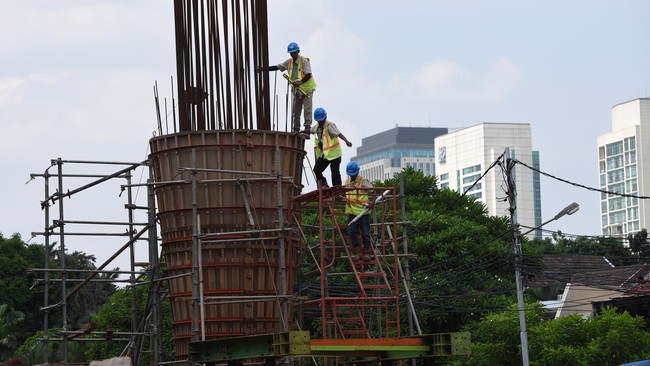 Basuki Tjahaja Purnama mengklaim, mayoritas proyek yang direncanakan Pemprov DKI Jakarta telah masuk tahap peletakan batu pertama.