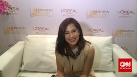 Dian Sastro Berambut Baru, Suami Serasa Selingkuh