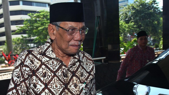 Hasyim Muzadi dikenal sebagai salah satu tokoh ulama moderat. Dia kerap diundang di berbagai forum internasional untuk berbicara soal Islam di Indonesia.