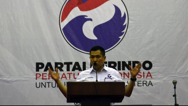 Gagal lolos ke DPR meski mengeluarkan dana besar untuk iklan televisi, Perindo dipandang tak memiliki tokoh mumpuni.