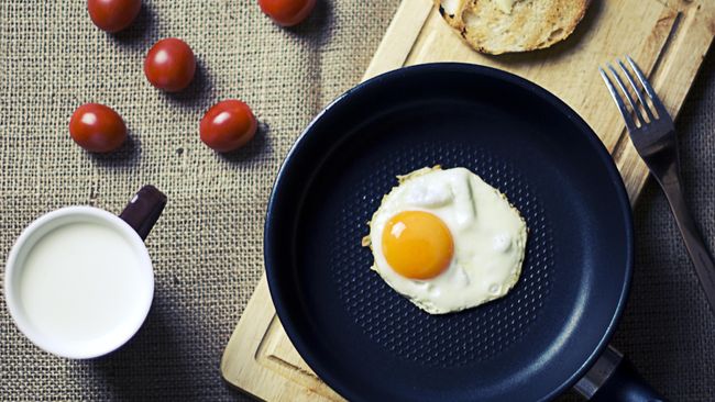 Selain baik untuk kesehatan, sarapan juga bisa membantu program diet Anda. Berikut lima cara membantu perut buncit Anda menjadi rata.