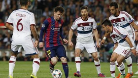 Beckenbauer Kritik Pola Tiga Bek Munich
