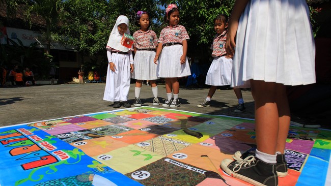 Tingginya tingkat kesulitan membaca anak usia 8-10 tahun di Belu -kabupaten yang berbatasan langsung dengan Timor Leste- menjadi alasan diadakannya acara itu.