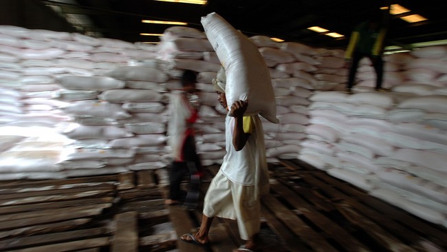 Asosiasi Petani Tebu Rakyat Indonesia menolak rekomendasi Komisi IV DPR RI kepada pemerintah terkait pengurangan jenis pupuk bersubsidi, salah satunya ZA.