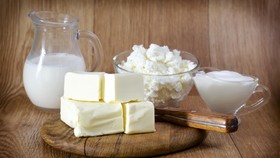 Suplemen Kalsium dan Susu Hanya Sedikit Melindungi Tulang