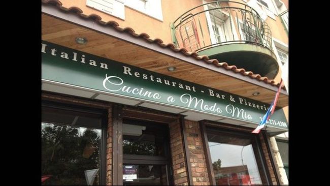 Toscana kehilangan karakternya akibat terus bertambahnya toko kebab dan mini-market.