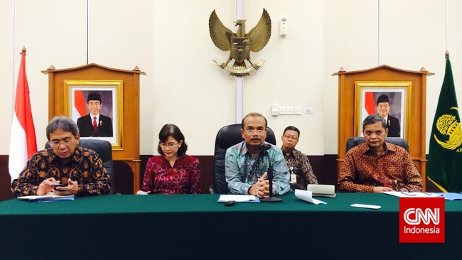 Usai mendengar dirinya bakal digantikan, Andrinof pun mendapat pesan dari Presiden Jokowi. "Bilangnya kita teman, jangan sampai putus hubungan," katanya.