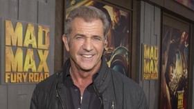 Mel Gibson Timang Anak Ke-sembilan di Usia 61 Tahun