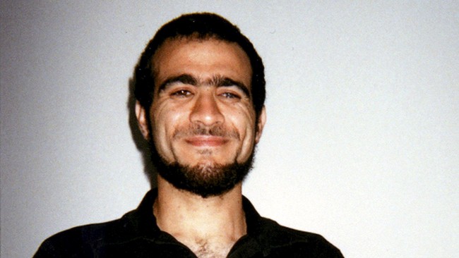 Mantan tahanan Guantanamo asal Kanada, Omar Khadr dibebaskan dengan jaminan dari penjara Alberta pada Kamis (7/5).