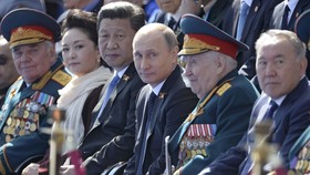 Tiongkok Undang Tentara Rusia dalam Parade PD II di Beijing