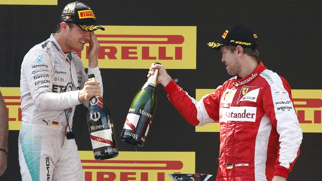 Rosberg menang mudah di GP Spanyol. Memulai balapan dari posisi pole, pebalap asal Jerman itu tak mampu dikejar dua rival utama, Lewis Hamilton dan Vettel.