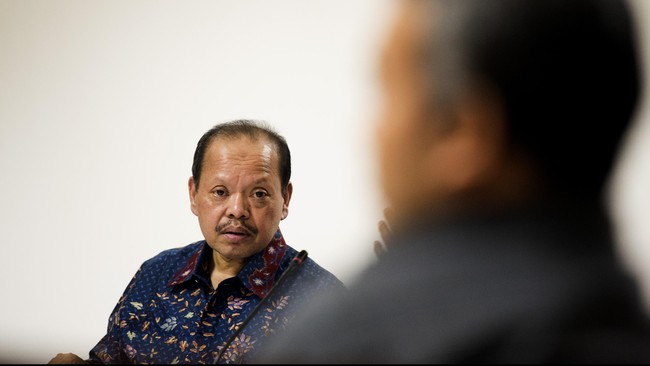Sutan sempat gerah saat duduk di kursi terdakwa. "Saya bilang, 'Pak Ganie tolong bilang ke Pak Yan, (transaksi) sudah clear. Kenapa disoal," ujarnya.