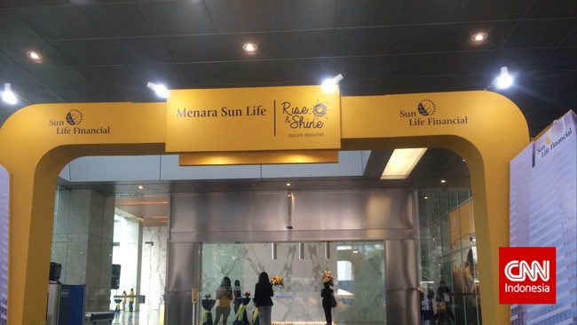 Saat ini Sun Life memasarkan sekitar 13 persen produk asuransi syariah dari total asuransi yang dijualnya.