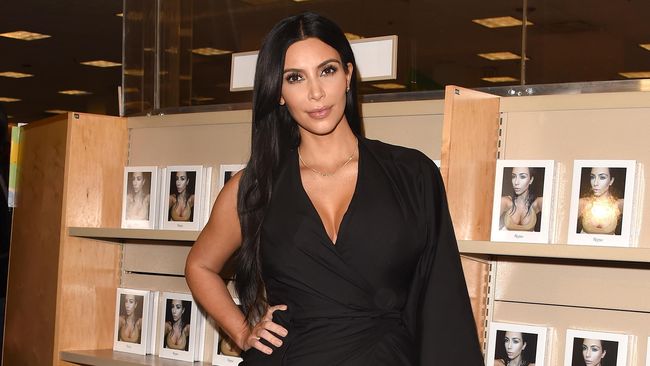 “Saya tak ingin tersenyum untuk mereka. Saya tak mau tampil untuk mereka," kata Kim Kardashian.