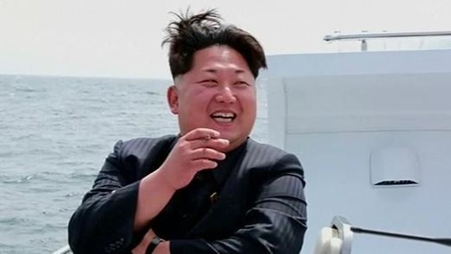 Media Korut membanggakan senjata rudal terbaru yang dianggap oleh Kim Jong-un sangat kuat hingga membuat tank musuh terlihat seperti labu rebus.