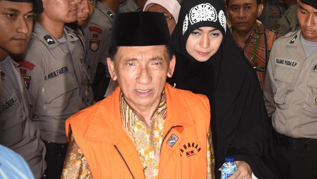 KPK, kata Febri Diansyah, berkomitmen untuk memaksimalkan pengembalian aset eks Bupati Bangkalan Fuad Amin agar uang hasil korupsi masuk ke kas negara.