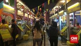 Bersantap Makanan Tradisional di 'Pelabuhan Sunda Kelapa'