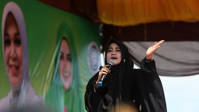 Irish Bella hingga Umi Pipik buka suara soal netizen yang menjodoh-jodohkan Abidzar Al-Ghifari. 