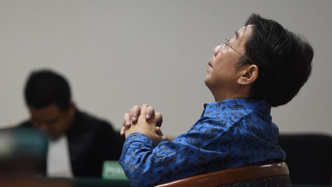 Jaksa Penuntut Umum dinilai tidak memiliki dasar hukum yang menyatakan Swie Teng memberi mandat pengacaranya mengurus jual beli tanah senilai Rp 4 miliar.