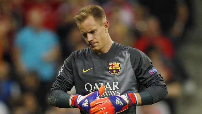 ManCity memanfaatkan situasi Marc-Andre ter Stegen yang lebih sering duduk di bangku cadangan Barcelona.