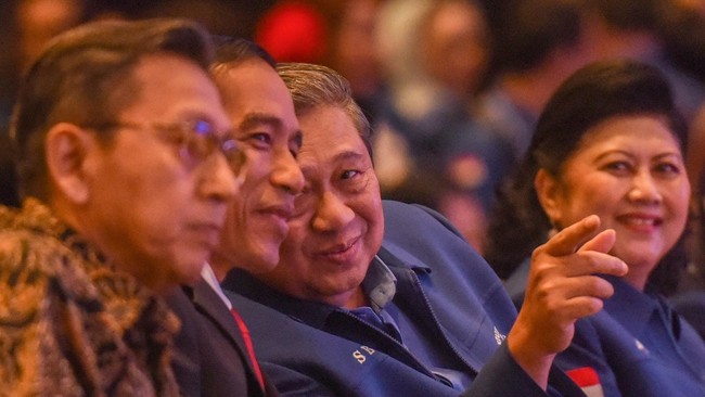 "Ada satu kekuatan yang tidak setuju, tetapi tiga kali dipanggil SBY akhirnya tidak dibubarkan," ujar Faisal Basri, mantan Ketua Tim Antimafia Migas.