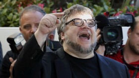 Siapa yang Bertahan Hidup di Sekuel 'Pacific Rim'?